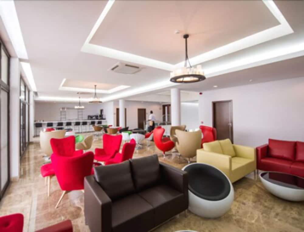 Hotel Vip Executive Tete Bagian luar foto