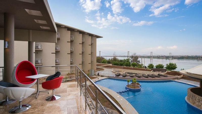 Hotel Vip Executive Tete Bagian luar foto